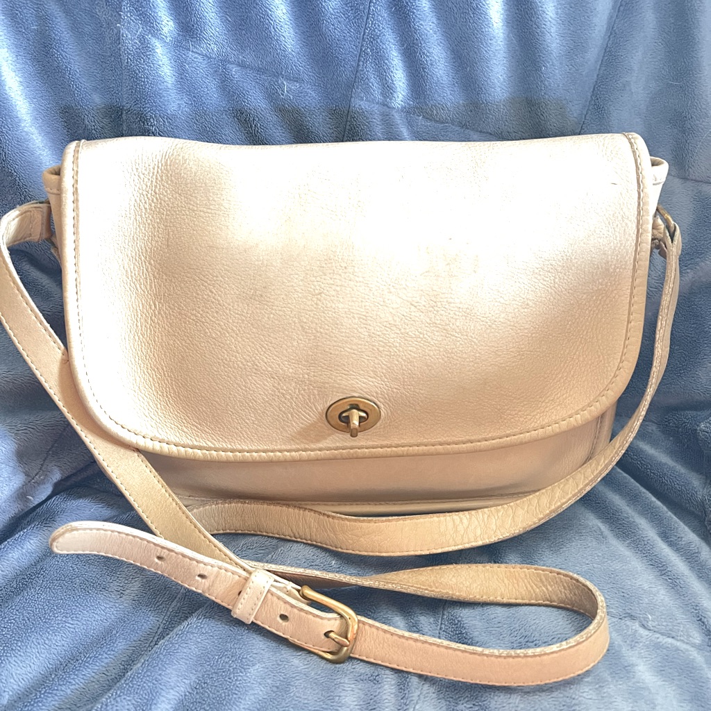 Rare Vintage 1970s Coach City Bag Bone